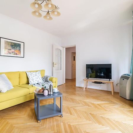 Smolna 8 - Warm Apartment With Balcony By Noclegi Renters Warszawa Exteriör bild